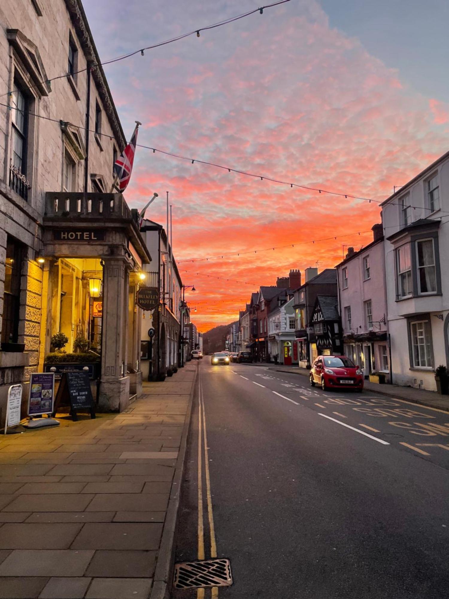 Ty Hapus * Beaumaris